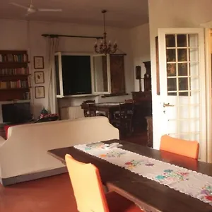 Valeria Versilia Casa vacanze Mommio